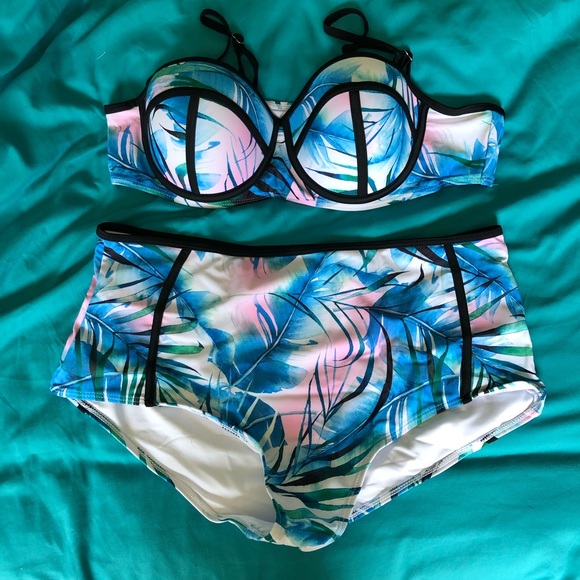 Brand new high-waisted bikini - Picture 5 of 5